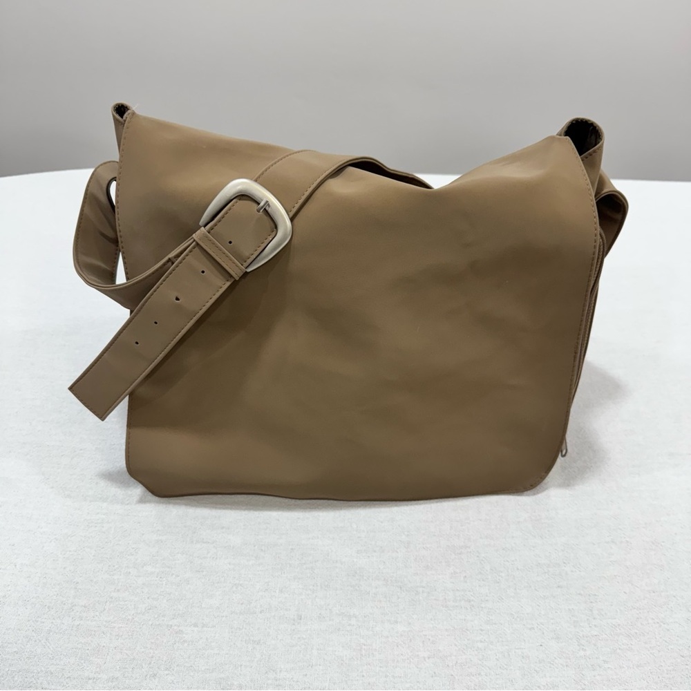 Linda Dano Women's Laptop Bag / Messenger Bag Beige Nylon Waterproof